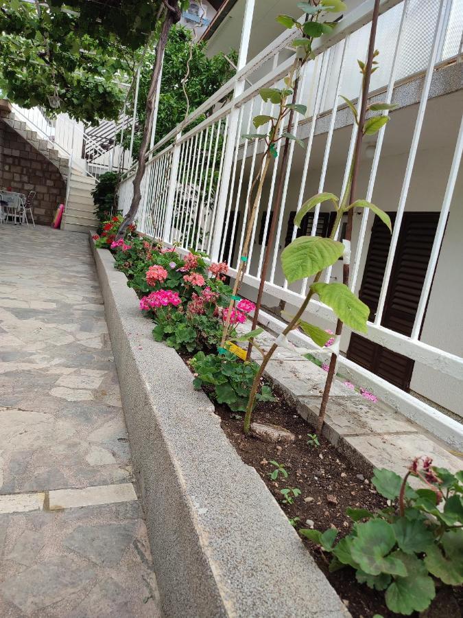 Apartments By The Sea Podaca, Makarska - 2576 Exterior photo